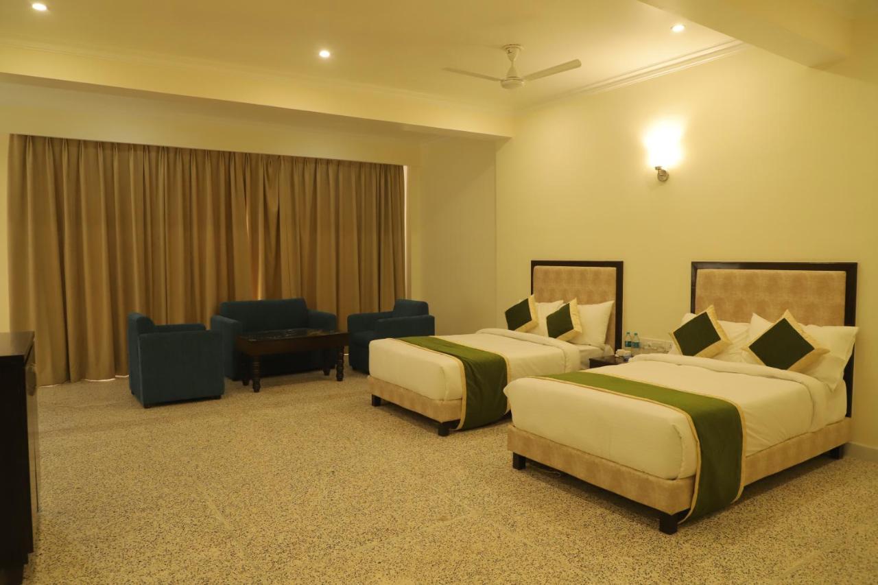 Gautam Hotels & Resorts Khajuraho Exterior photo